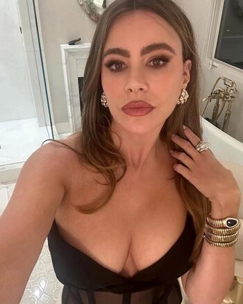 🔥 Sofia vergara  page leaked private photo uncensored full