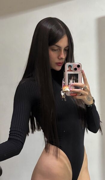 🔥 Sofiaatreides leaked private photo uncensored full