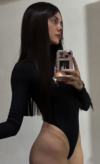 🔥 Sofiaatreides leaked private photo uncensored full