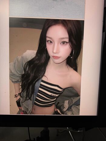 🔥 Song yuqi page leaked private photo uncensored full