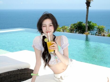 🔥 Song yuqi page leaked private photo uncensored full