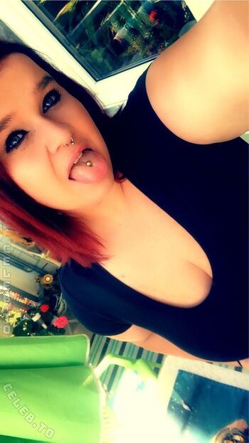 🔥 Sophieschmande leaked private photo uncensored full