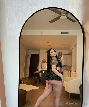 🔥 Tayler hills page leaked private photo uncensored full