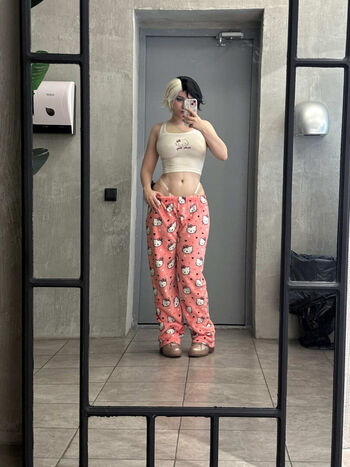 🔥 Ulichan  page leaked private photo uncensored full