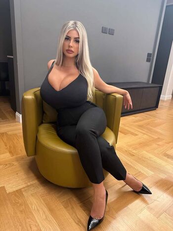 🔥 Valentina di rocco  page leaked private photo uncensored full