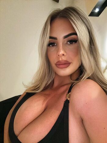 🔥 Valentina di rocco  page leaked private photo uncensored full