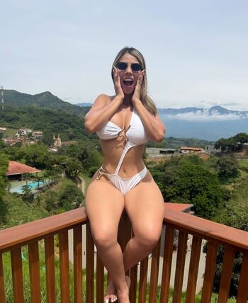 🔥 Valeriaglaprofe leaked private photo uncensored full