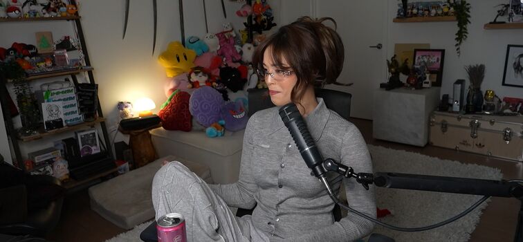 🔥 Valkyrae  page leaked private photo uncensored full