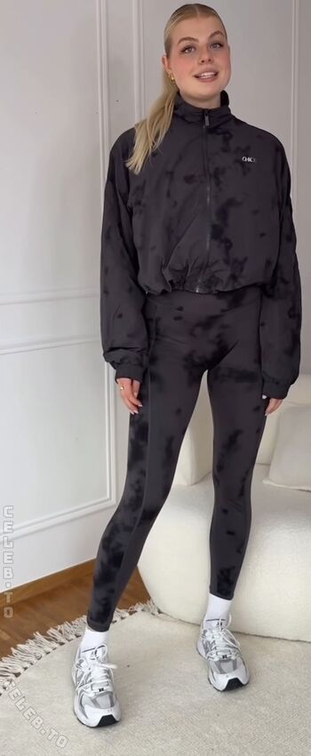 🔥 Vallixpauline page leaked private photo uncensored full