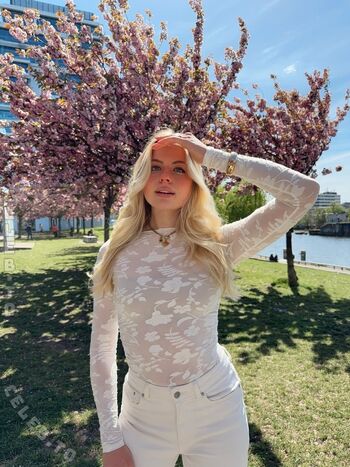 🔥 Vallixpauline page leaked private photo uncensored full