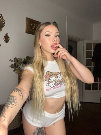 🔥 Vulporia leaked private photo uncensored full