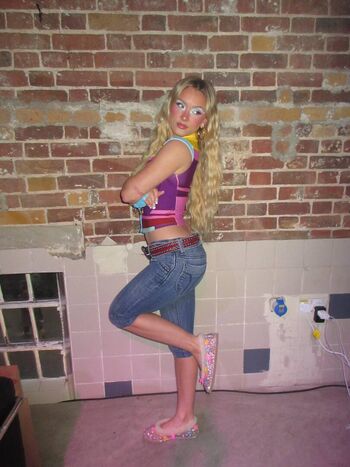 🔥 Zara larsson  page leaked private photo uncensored full