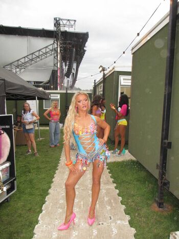 🔥 Zara larsson  page leaked private photo uncensored full