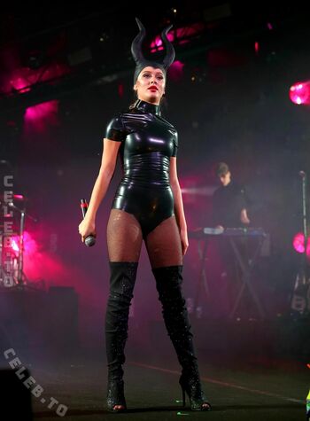 🔥 Zara larsson  page leaked private photo uncensored full