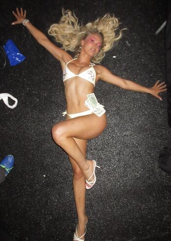 🔥 Zara larsson  page leaked private photo uncensored full
