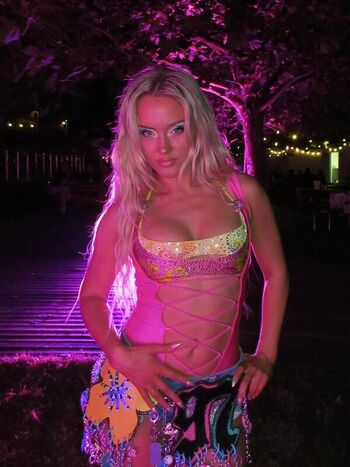 🔥 Zara larsson  page leaked private photo uncensored full