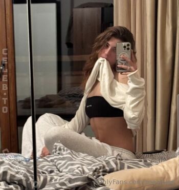 🔥 Zoe allyse leaked private photo uncensored full