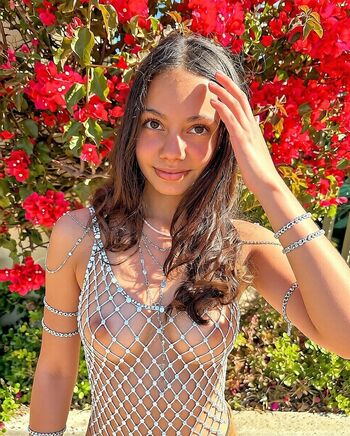 🔥 Zoe manoek page leaked private photo uncensored full