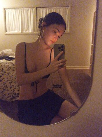 🔥 Zoeplzshutup leaked private photo uncensored full