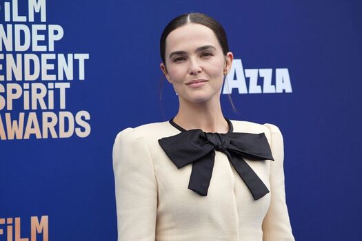 🔥 Zoey deutch page leaked private photo uncensored full