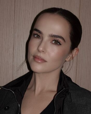 🔥 Zoey deutch page leaked private photo uncensored full